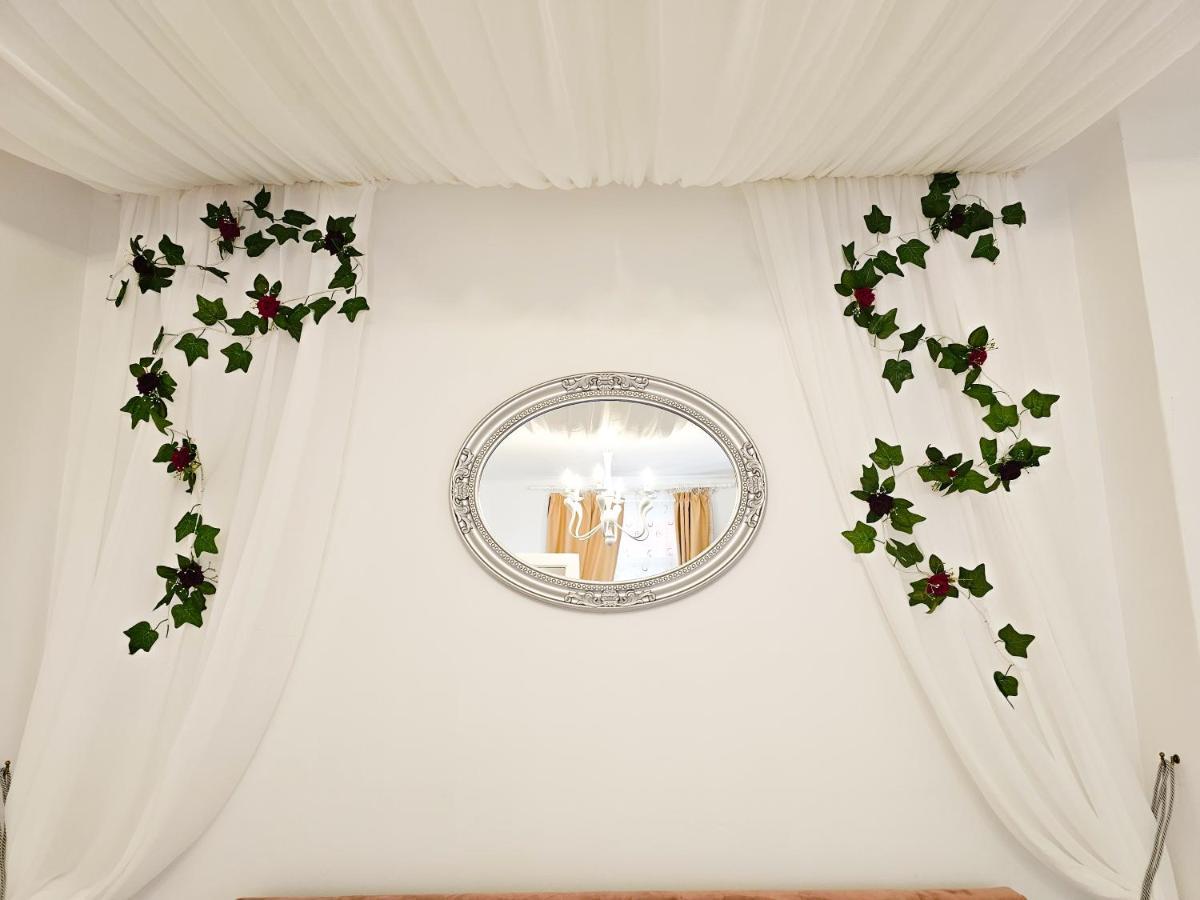 Marigold Boutique Daire Braşov Dış mekan fotoğraf